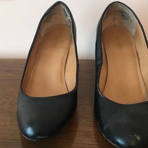 Nine West black wedges